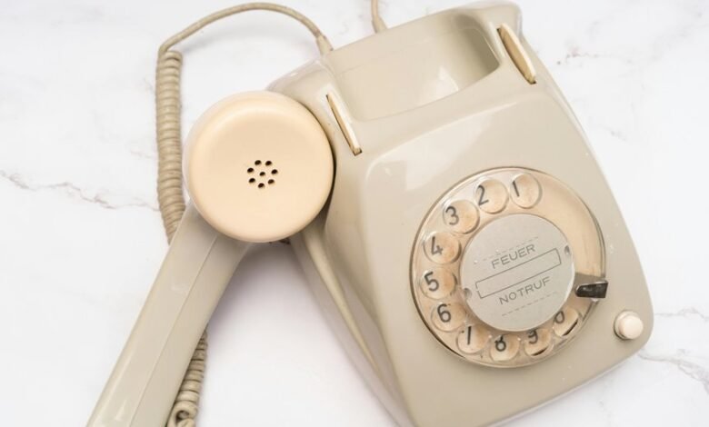 service hotline phone number